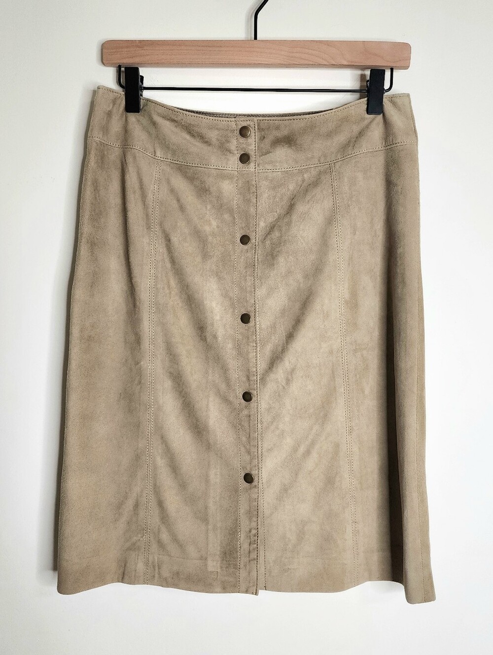 Talbots Taupe 100% Goat Suede A-Line Button-Front Skirt Sz 4 Heritage Old Money